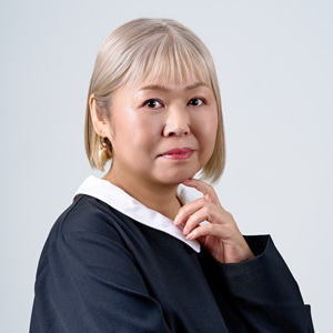 百武 弥生 氏